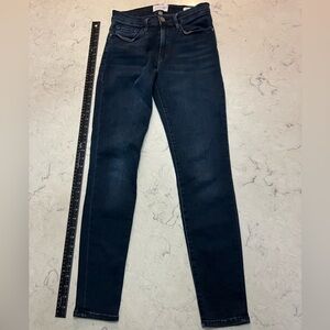 Frame Denim Skinny Jeans in Dark Wash Sz 27